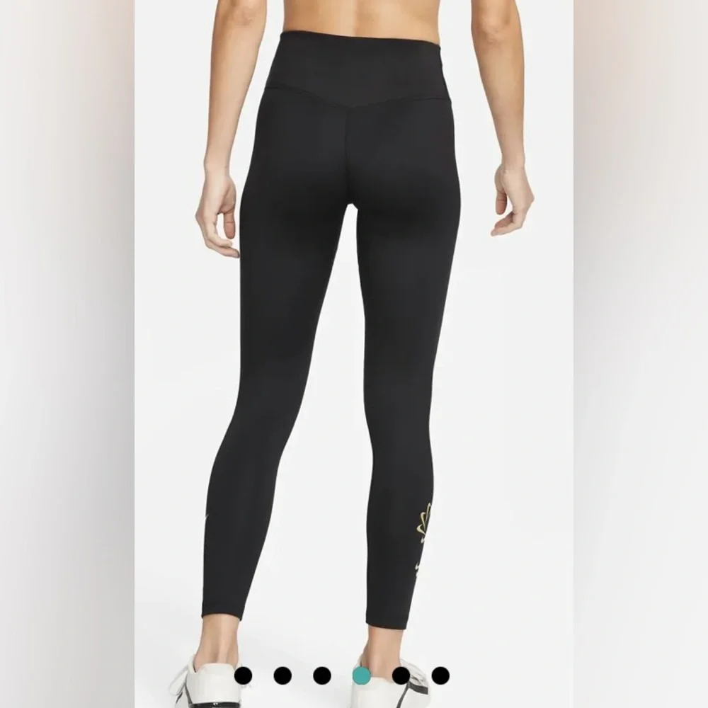 Nike Therma-Fit One Women’s Sz S Black‎ Mid-Rise Graphic Training Leggings